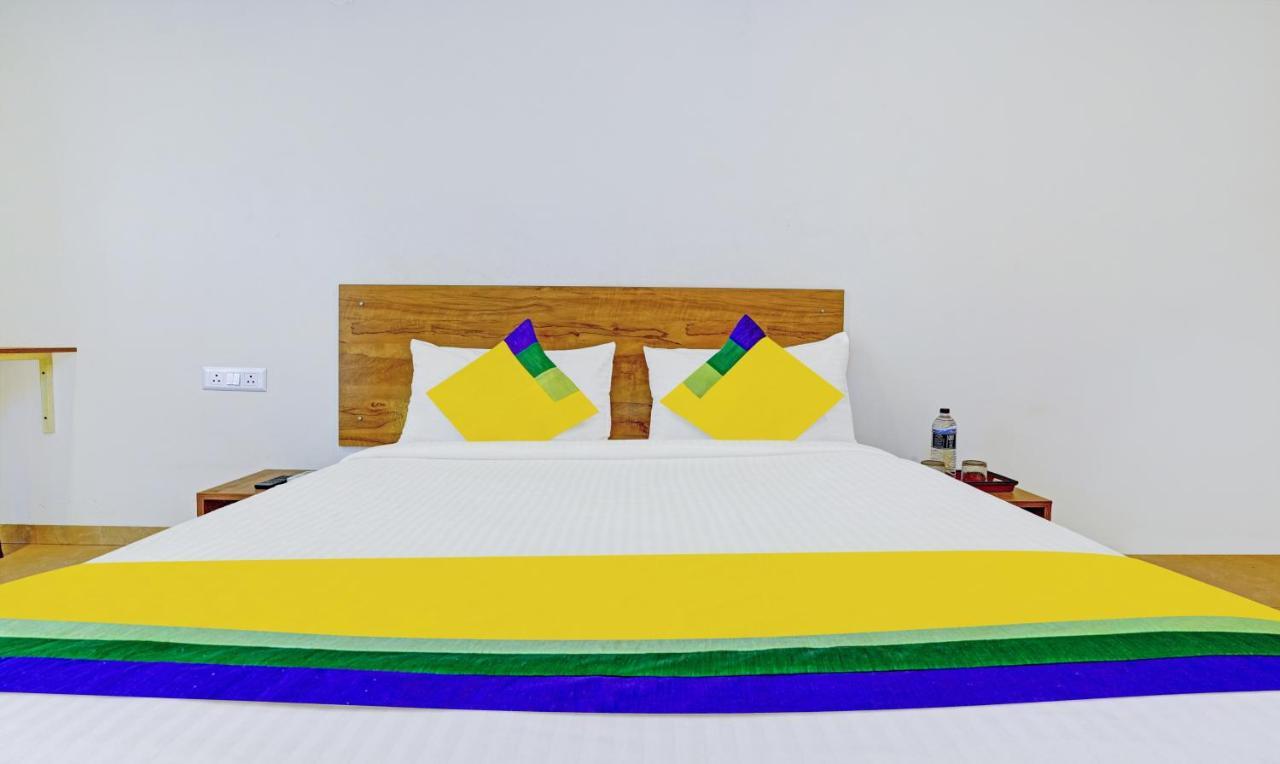 Itsy Hotels Oasis Pride Nashik Bagian luar foto